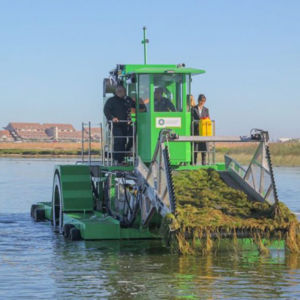 Aquatic Weed Harvester